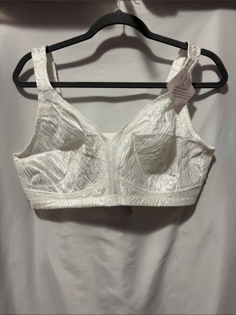 Everyday Wireless White Support Bra — Soft Comfort